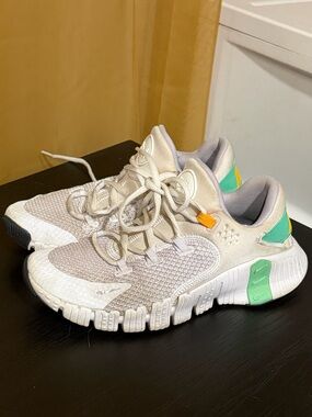 Women’s Metcon Size 7.5
